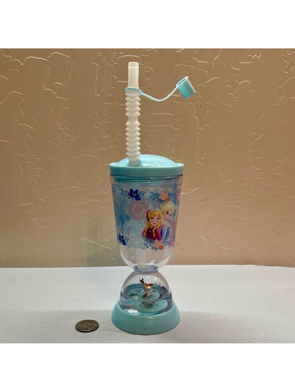 Disney Frozen Anna & Elsa Drinking Tumbler Snow Globe Cup w/ Straw & Olaf